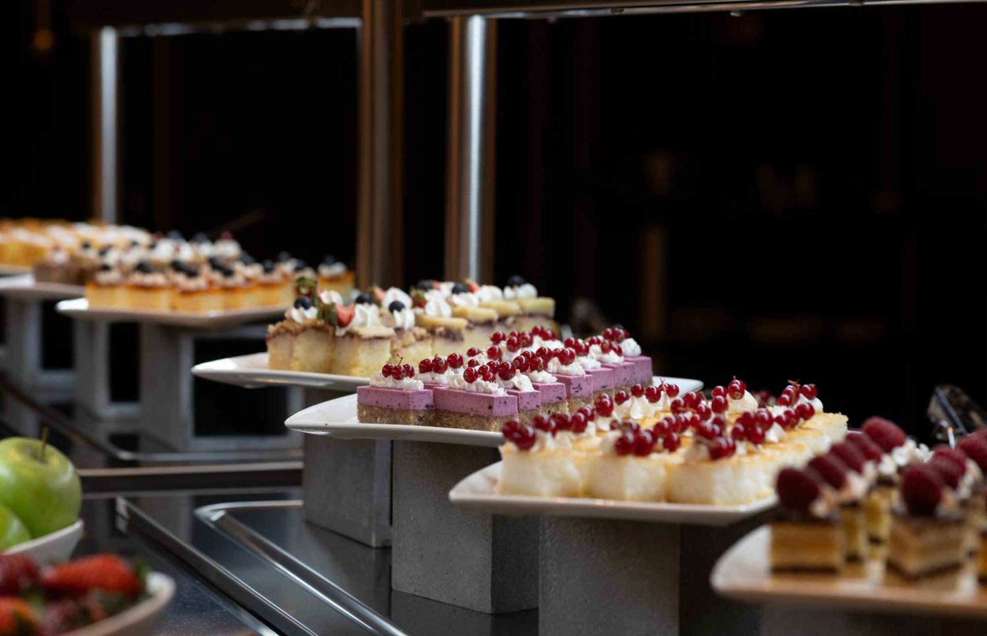 Goldeneye Hotel & Casino Svilengrad Ngoại thất bức ảnh A selection of cakes