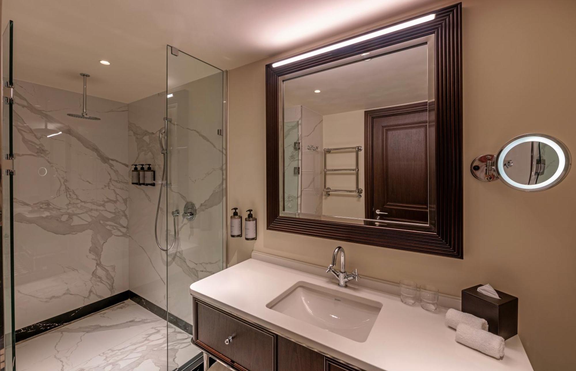 Goldeneye Hotel & Casino Svilengrad Ngoại thất bức ảnh Bathroom
